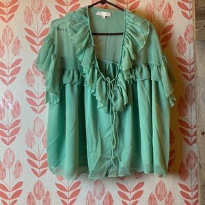 Lovely flow green Franco top,  size large